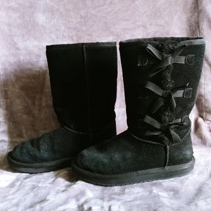 Koolaburra By UGG Black with Bowtie